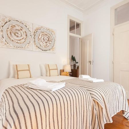 Tejo Vintage Three-Bedroom Apartment - By Lu Holidays リスボン エクステリア 写真