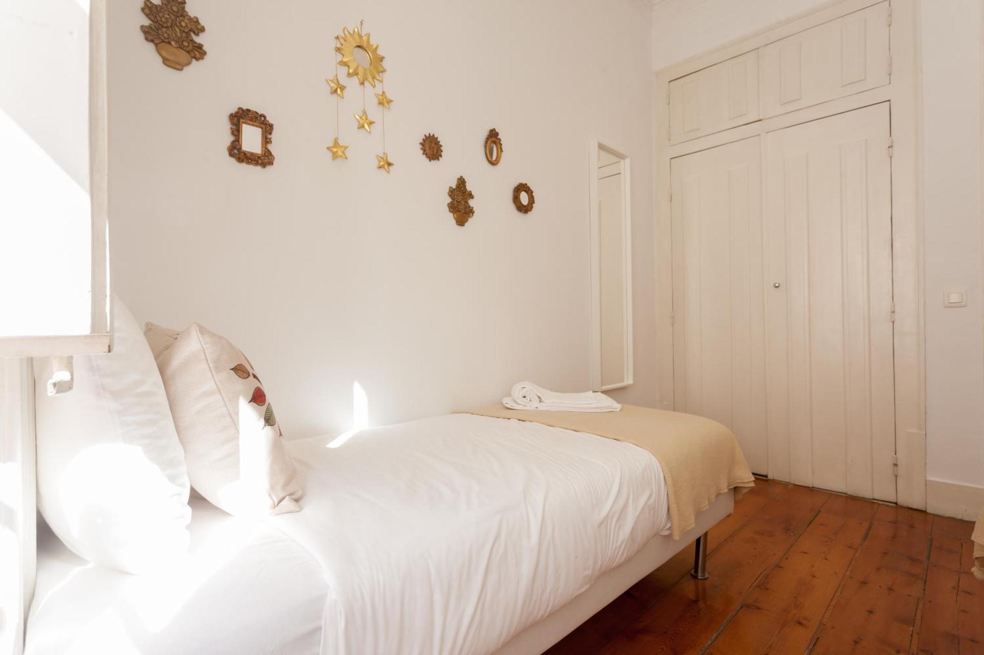 Tejo Vintage Three-Bedroom Apartment - By Lu Holidays リスボン エクステリア 写真
